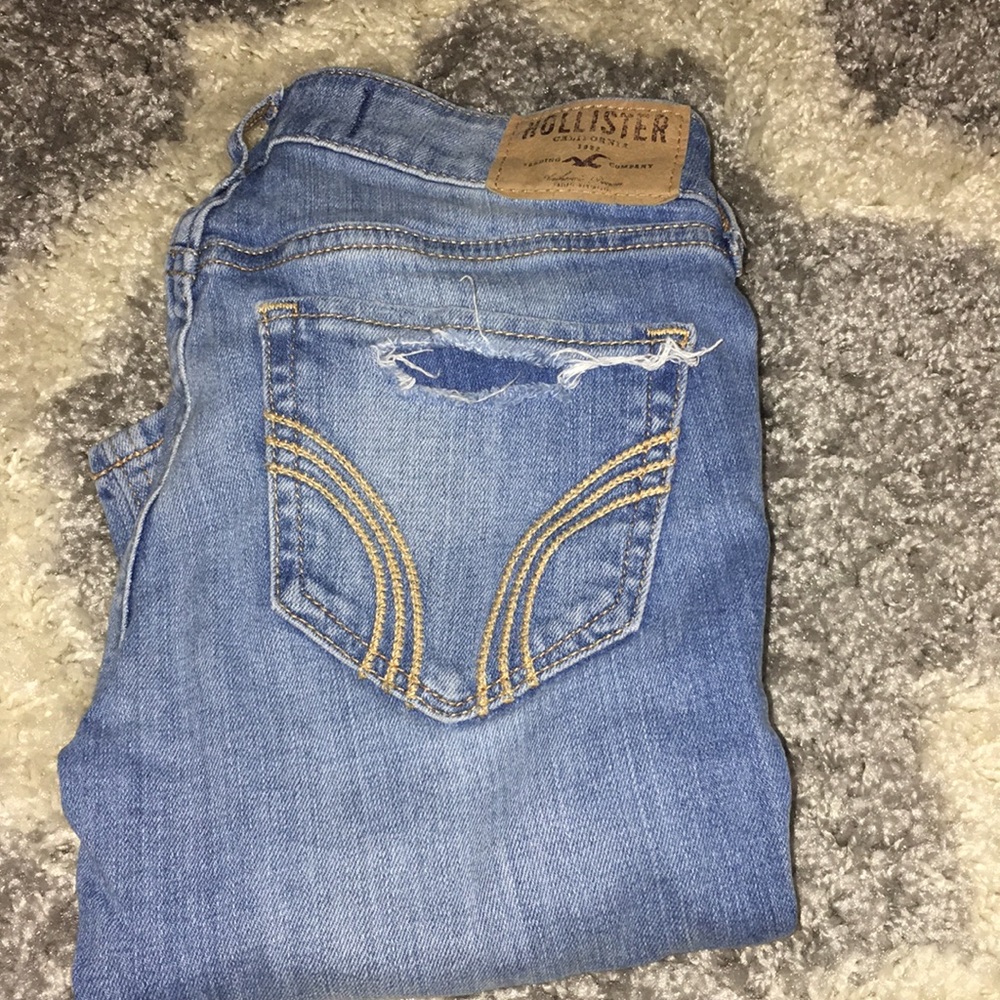 Distressed jeans - Picture 3 of 3